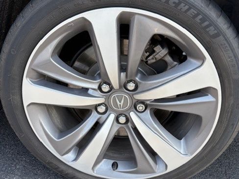 Used 2023 Acura TLX SH-AWD w/ Advance Package image 4