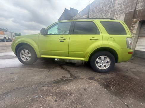 Used 2011 Mercury Mariner 2WD w/ 101A Rapid Spec Order Code image 27
