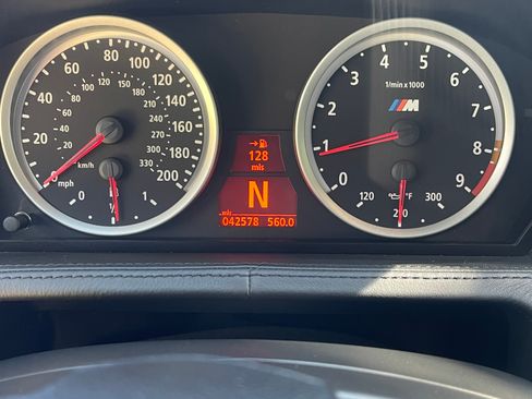 Used 2007 BMW M6 Coupe image 13