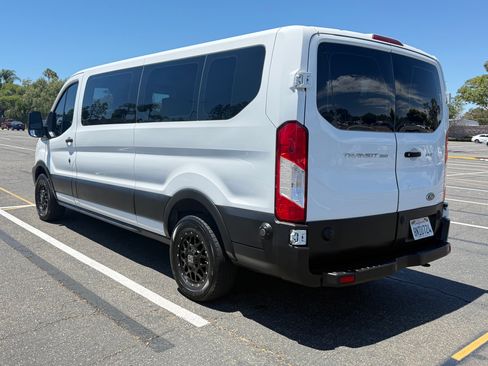 Used 2019 Ford Transit 350 XLT RWD image 9