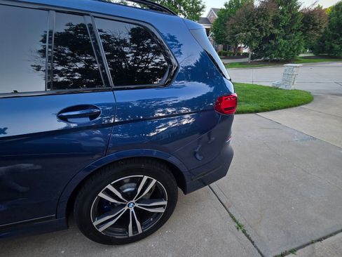 Used 2019 BMW X7 xDrive40i w/ Dynamic Handling Package AWD/4WD image 9