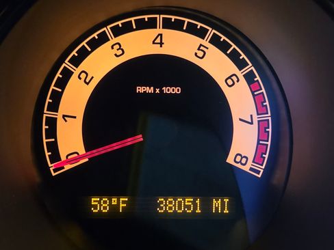 Used 2009 Saturn Sky Red Line image 17