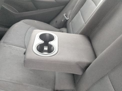 Used 2017 Chevrolet Cruze LT image 11