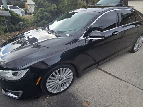 Used 2017 Lincoln MKZ Reserve w/ Technology Package image 8