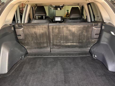 Used 2021 Toyota RAV4 XLE Premium AWD/4WD image 30