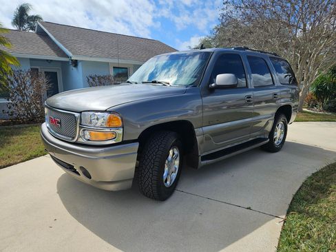 Used 2006 GMC Yukon Denali image 4