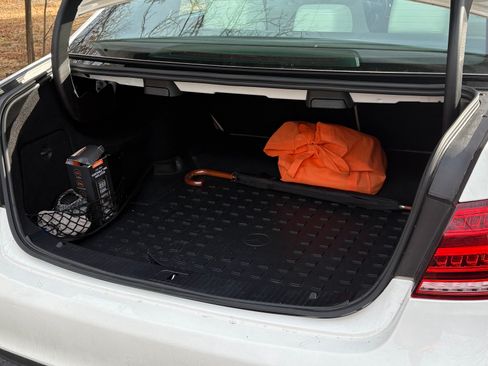 Used 2014 Mercedes-Benz E 350 4MATIC Sedan image 20