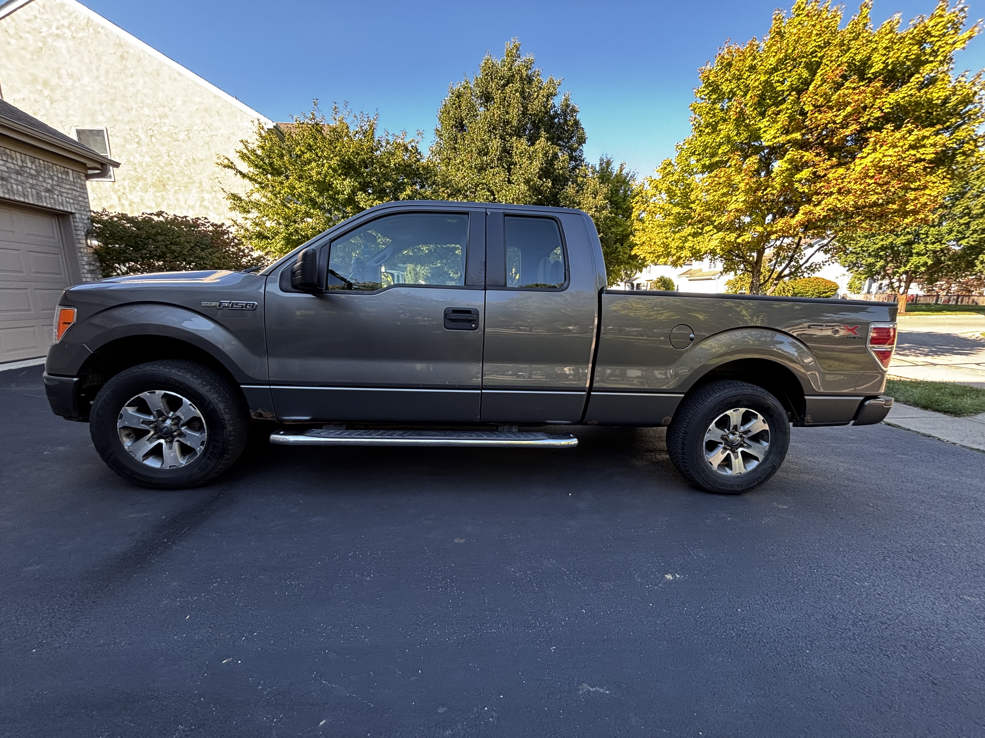 Used 2012 Ford F150 STX w/ STX Decor Pkg AWD/4WD image 6