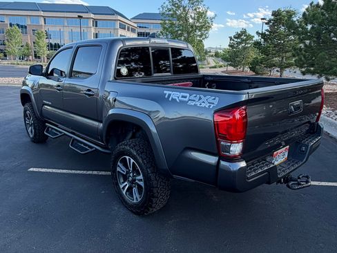 Used 2016 Toyota Tacoma TRD Sport w/ Towing Package AWD/4WD image 6