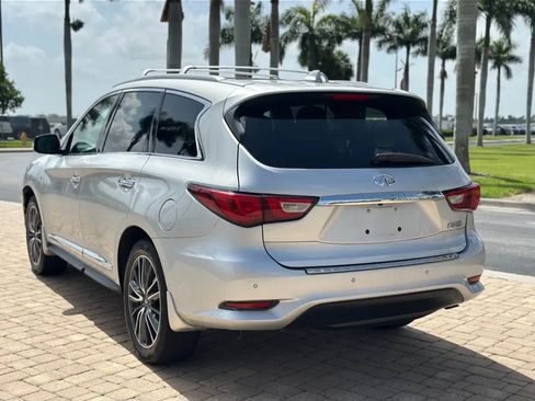 Used 2017 INFINITI QX60 Luxe w/ Deluxe Technology Package image 2