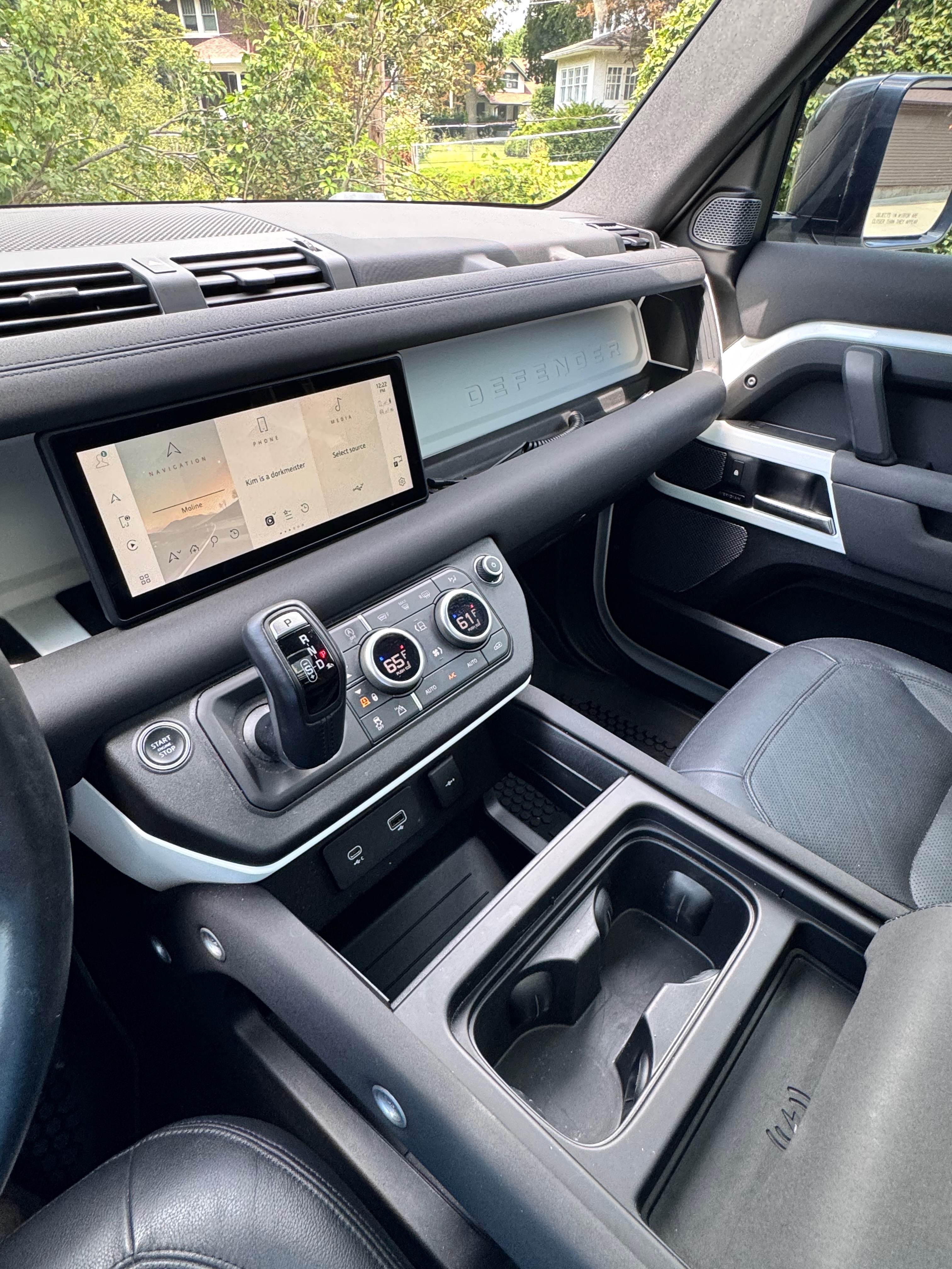 Used 2023 Land Rover Defender 110 S AWD/4WD image 15