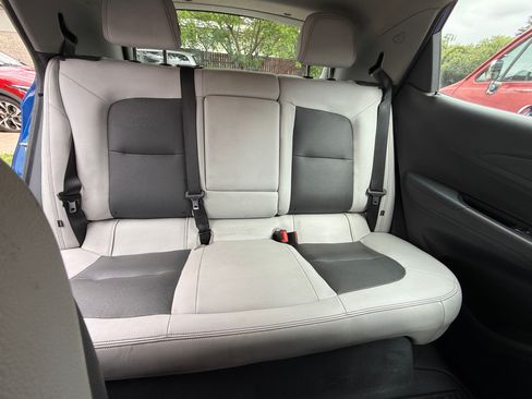 Used 2019 Chevrolet Bolt Premier w/ Infotainment Package FWD image 11