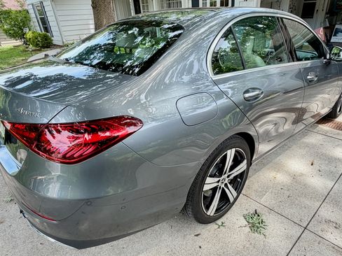 Used 2025 Mercedes-Benz C 300 4MATIC Sedan image 9