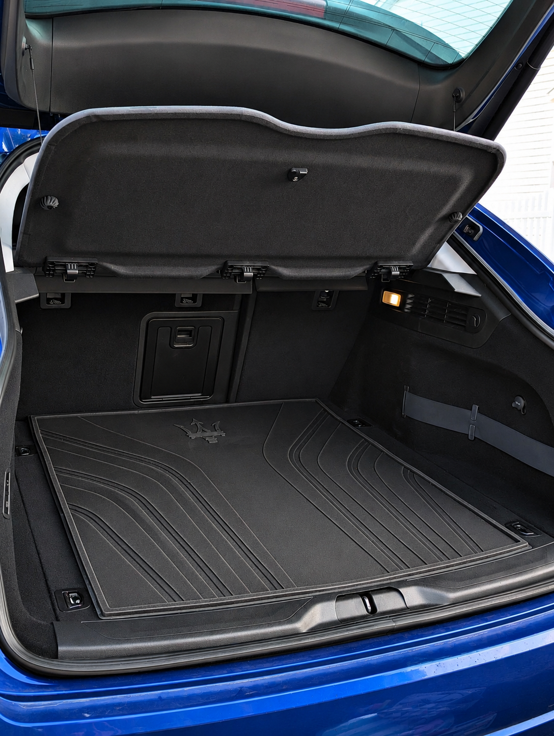 Used 2019 Maserati Levante AWD/4WD image 15