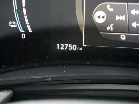 Used 2025 Lexus NX 450h+ AWD w/ Accessory Package (2T) image 15