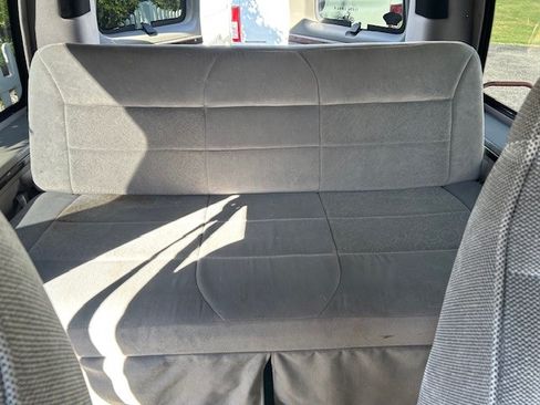 Used 2008 GMC Savana 1500 w/ Preferred Equipment Group image 21