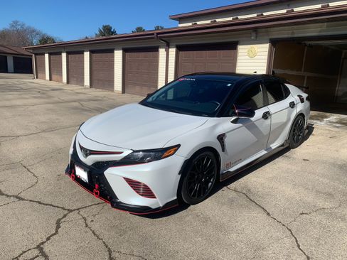 Used 2021 Toyota Camry TRD w/ TRD Package w/JBL Audio image 4