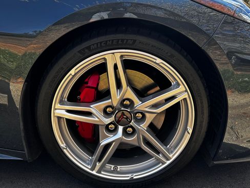 Used 2021 Chevrolet Corvette Stingray Preferred Cpe w/ Z51 Performance Package image 21