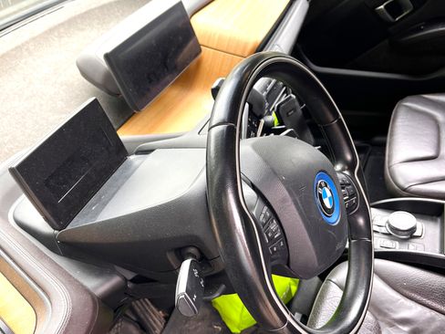 Used 2015 BMW i3 w/ Range Extender RWD image 6