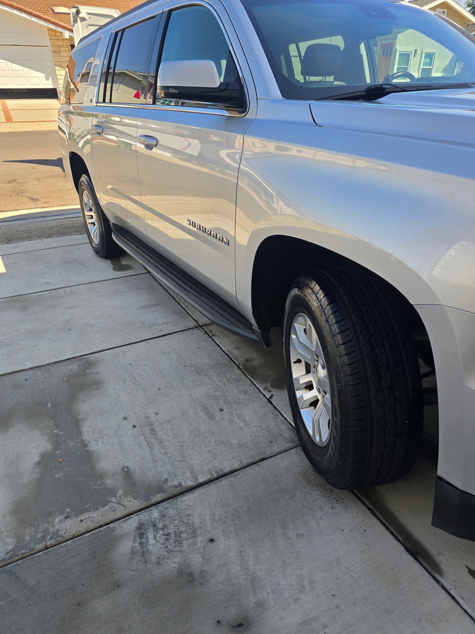 Used 2016 Chevrolet Suburban LT w/ Luxury Package RWD image 14