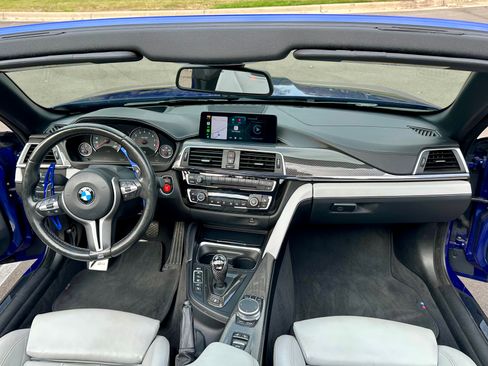 Used 2020 BMW M4 Convertible w/ Competition Package image 12