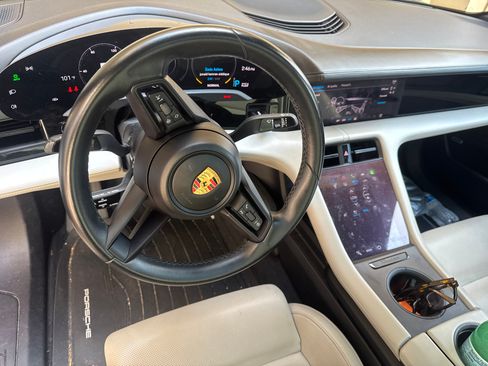 Used 2021 Porsche Taycan RWD image 12