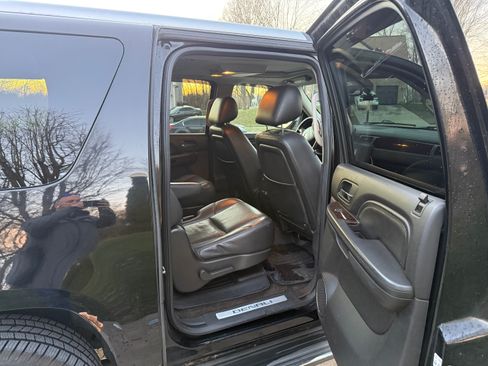 Used 2012 GMC Yukon XL Denali image 10