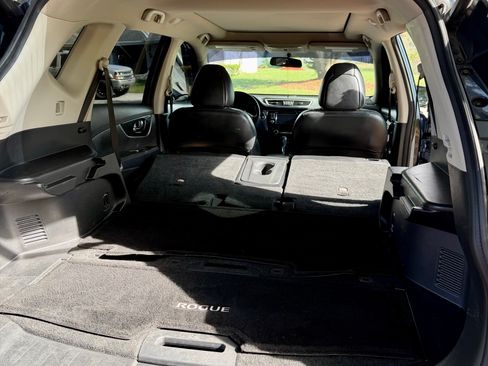 Used 2015 Nissan Rogue SL w/ SL Premium Package FWD image 9