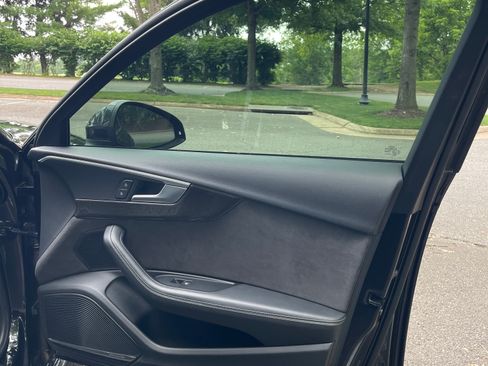 Used 2018 Audi S4 Premium Plus w/ Navigation Package image 29