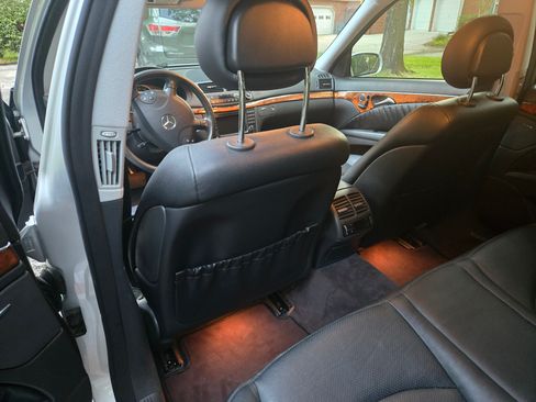 Used 2005 Mercedes-Benz E 500 Sedan image 11