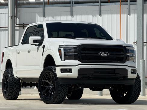 Used 2025 Ford F150 Lariat w/ Equipment Group 502A High image 1