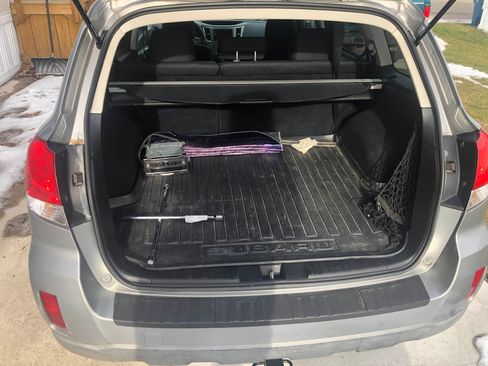 Used 2010 Subaru Outback 2.5i Premium image 8