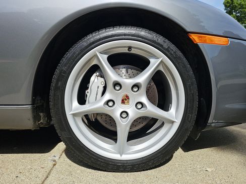 Used 2003 Porsche 911 Carrera 4 AWD/4WD image 18