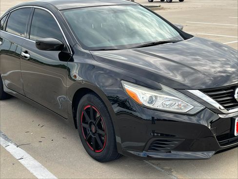 Used 2017 Nissan Altima 2.5 S FWD image 1