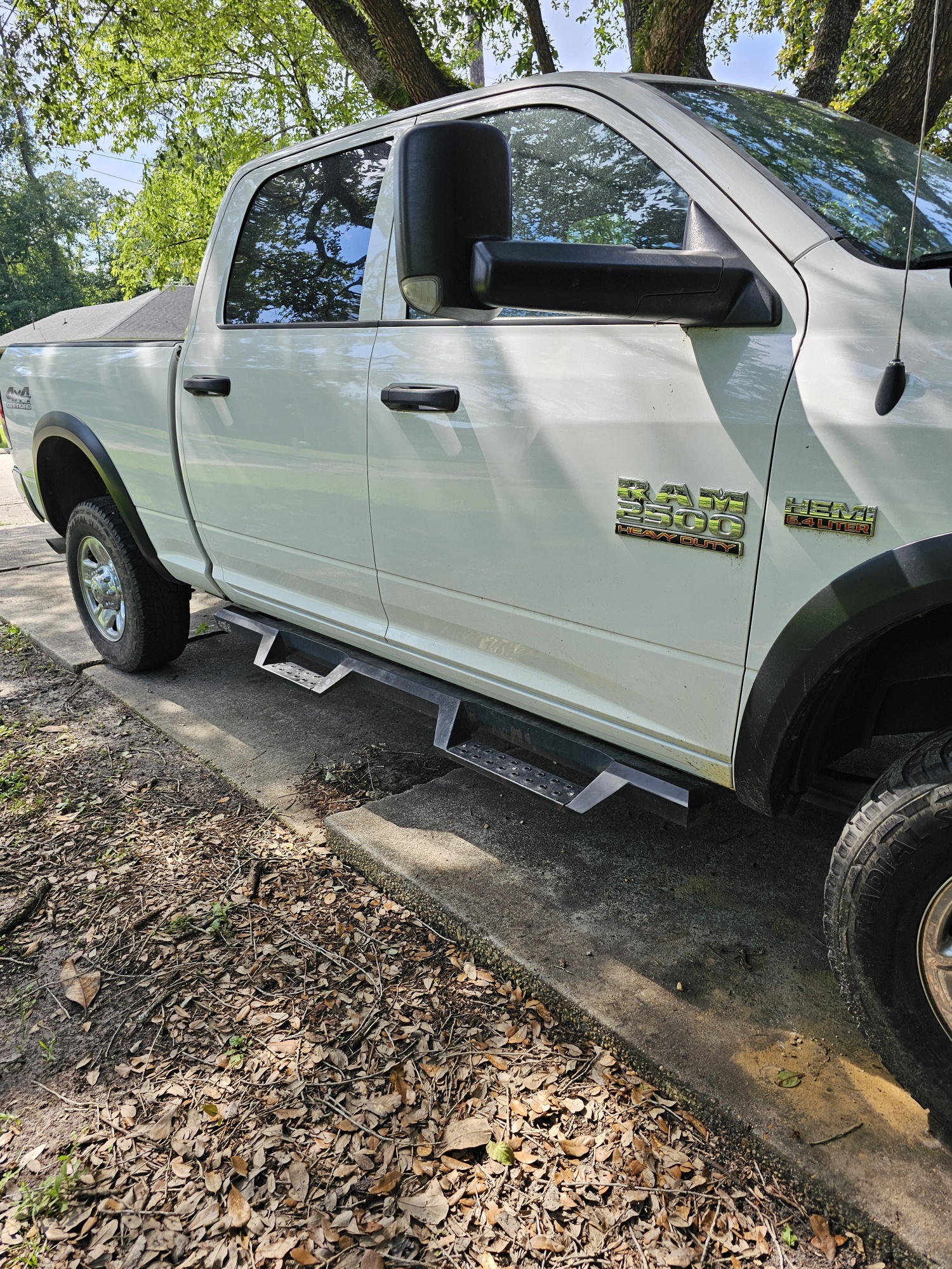 Used 2017 RAM 2500 Tradesman w/ Chrome Appearance Group AWD/4WD image 2