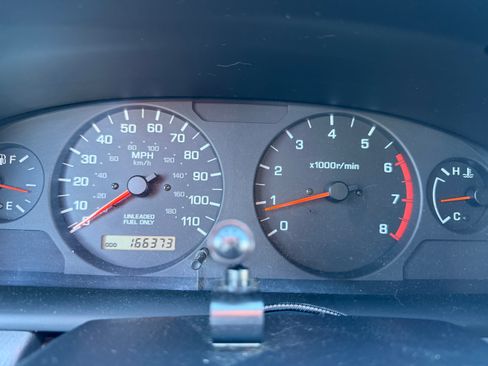 Used 2000 Nissan Frontier XE image 1