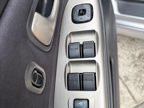 Used 2002 MAZDA Protege5 FWD image 13