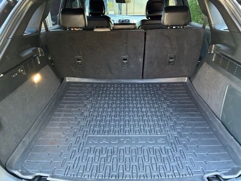 Used 2020 Lincoln Nautilus Reserve image 10