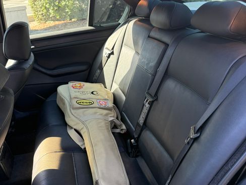 Used 2003 BMW 330i Sedan image 6