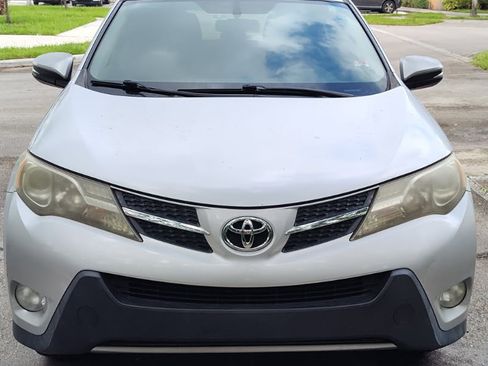 Used 2013 Toyota RAV4 XLE image 5
