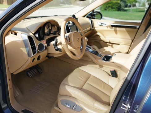 Used 2011 Porsche Cayenne S AWD/4WD image 17