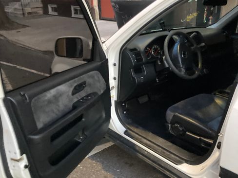 Used 2003 Honda CR-V EX image 10