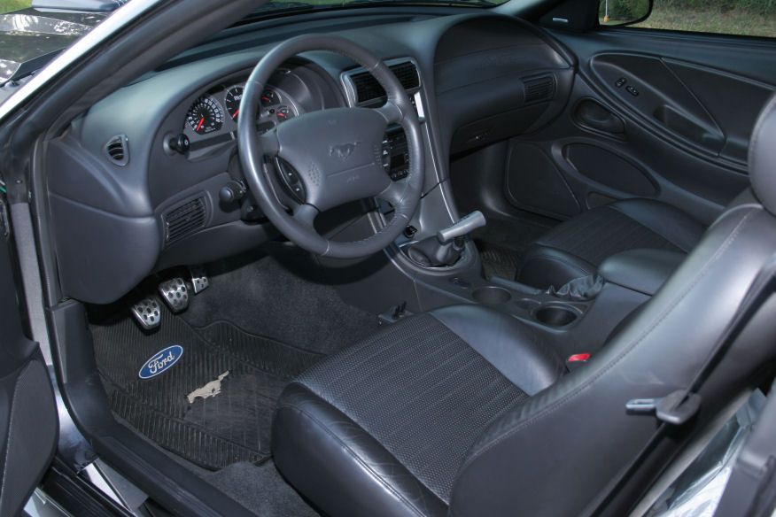 Used 2003 Ford Mustang Mach 1 RWD image 5