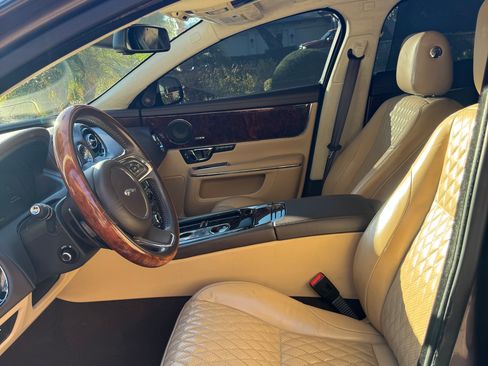 Used 2016 Jaguar XJ L Portfolio image 12