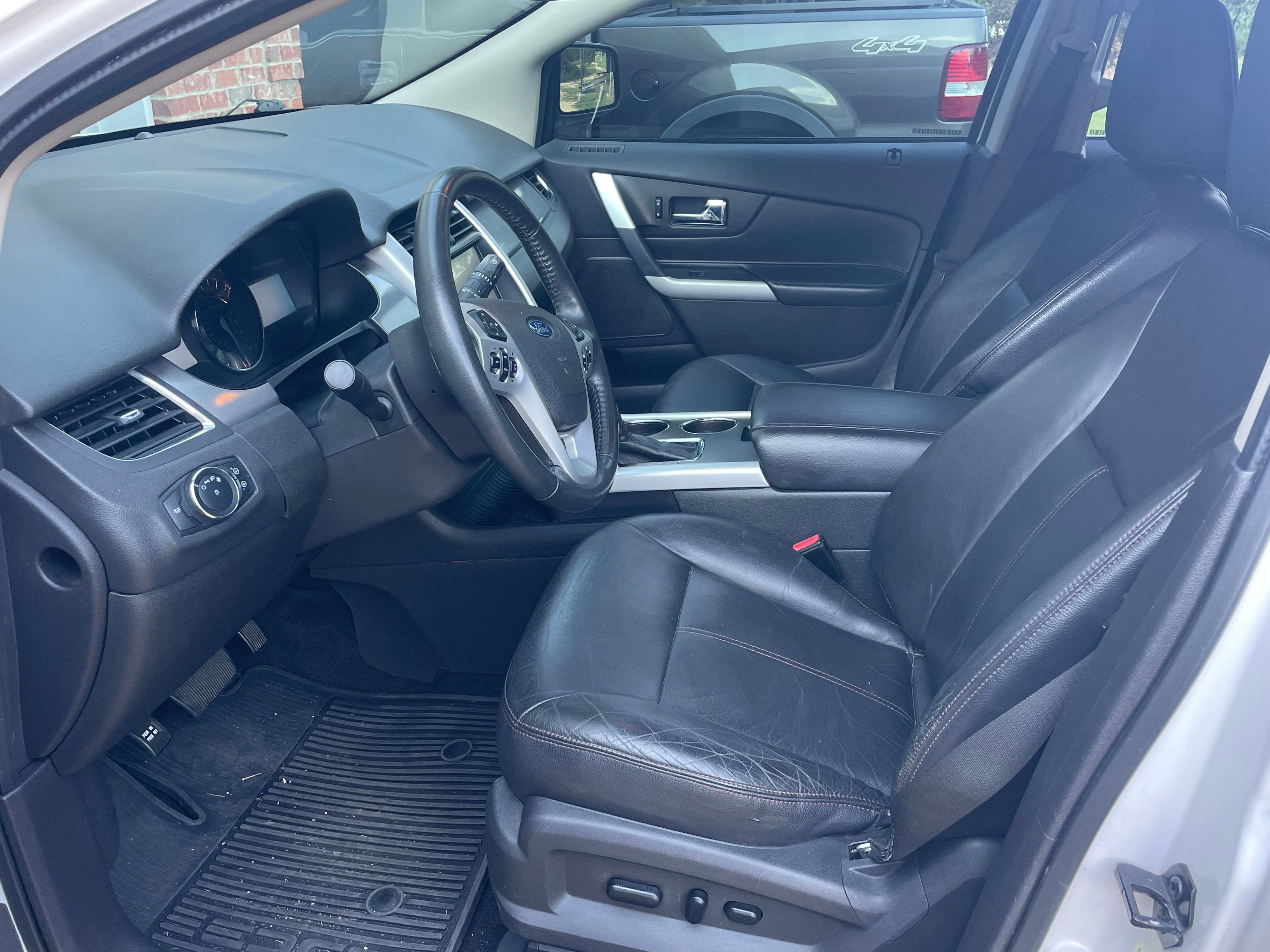Used 2011 Ford Edge SEL w/ 202A Rapid Spec Order Code FWD image 4
