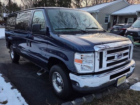 Used 2012 Ford E-150 and Econoline 150 Wagon w/ Interior Upgrade Pkg image 10