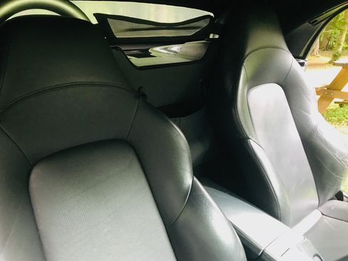 Used 2005 Chrysler Crossfire Limited image 12