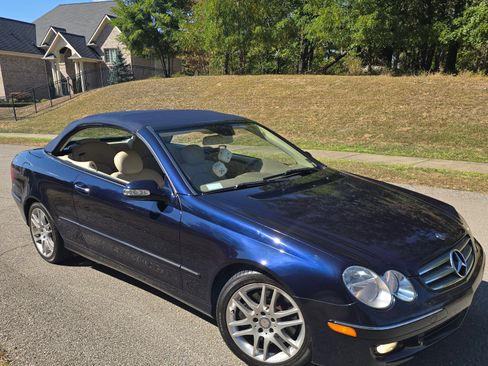 Used 2009 Mercedes-Benz CLK 350 Cabriolet image 16