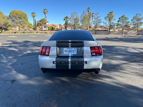 Used 2004 Ford Mustang Cobra RWD image 17