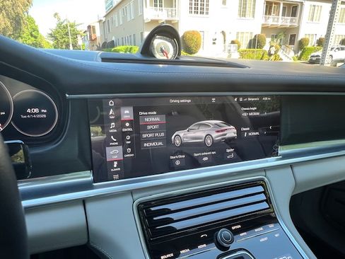 Used 2020 Porsche Panamera GTS image 15